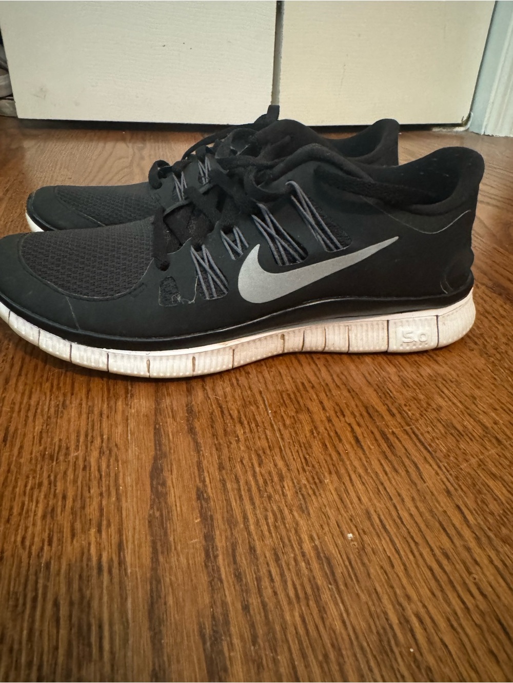 Nike Women's Black and White Lightweight Runners. Nike Free 5.0